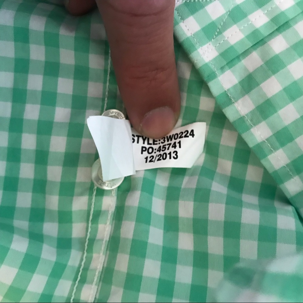 Vineyard Vines Whale Shirt - Picture 4 of 7